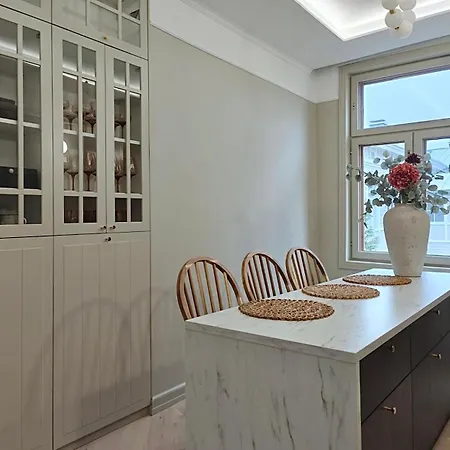 Avea Puutalohuoneisto Port Arthur * トゥルク