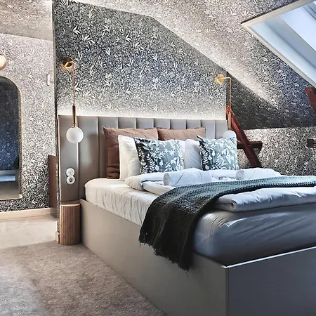 Avea Puutalohuoneisto Port Arthur * トゥルク